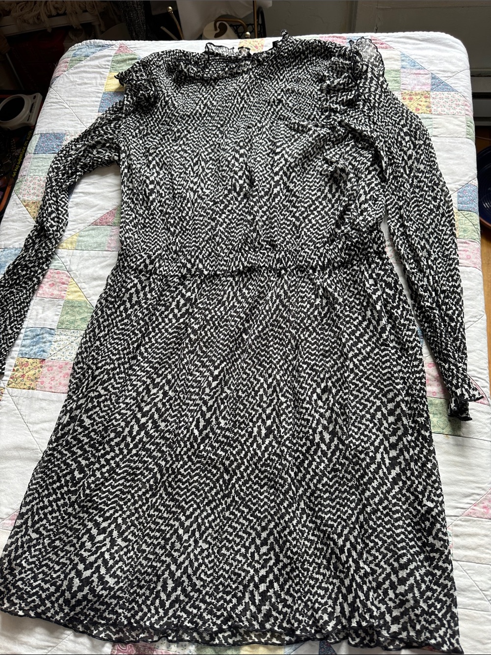 W—Rag & bone Silk Blend Black and White Long Sleeve Printed Dress
